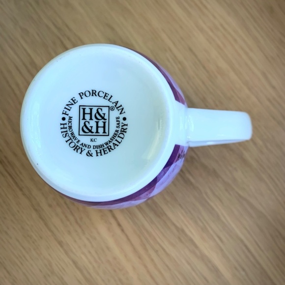 “Lawyers Never Lose Their Appeal” History & Heraldry Coffee Mug Gift - Picture 8 of 10